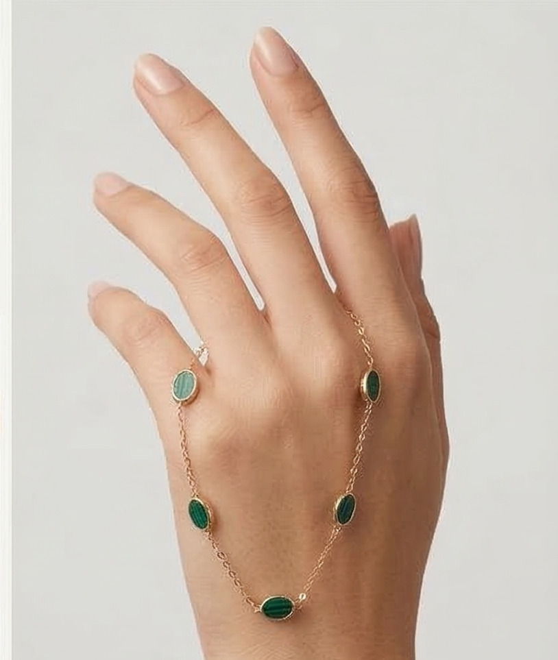 Golden aura: Verdant Oval Station Bracelet